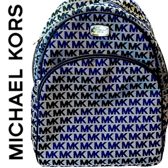 Michael Kors Handbags - Michael Kors Black Jaquard Signature Canvas with Leather Straps Abbey Backpack